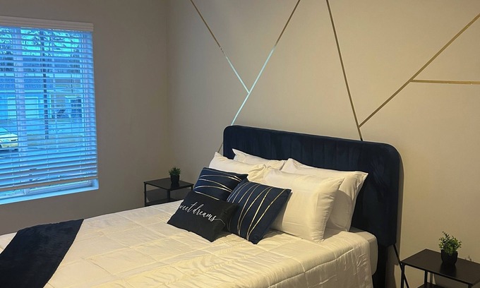 Port Wentworth Apartamento | 2-bedroom Tranquil Retreat minutes from everything — with a pool!