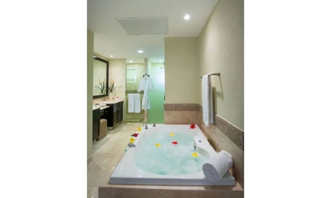 Downtown Cancun Complejo | 2 Bedroom Villa del Palmar Cancun Luxury Beach Resort & Spa