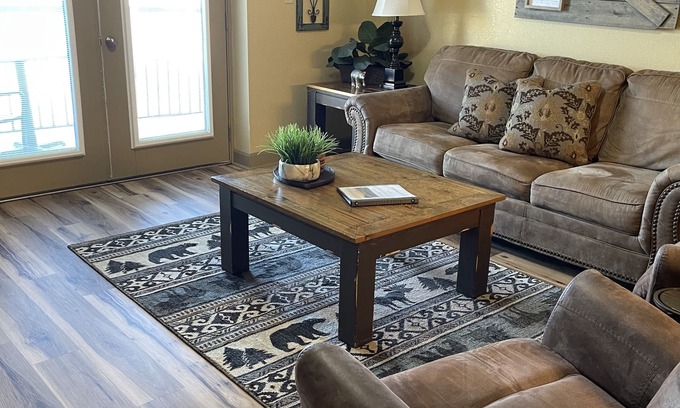 Pigeon Forge Condominio | Nuevo listado! Mountain Views On The Parkway En el centro de Pigeon Forge.