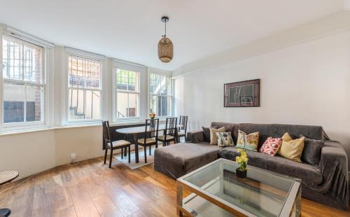 Brompton & Hans Town Apartamento | 2 bedrooms 2 bathrooms Harrods