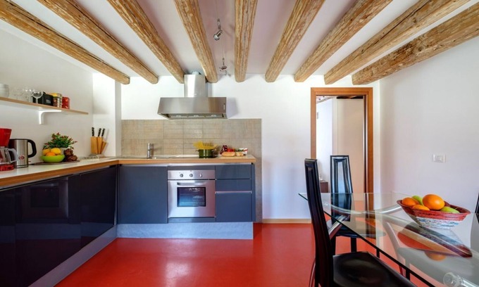 Castello Apartamento | Nuevo piso de diseño moderno en una zona animada de Venecia