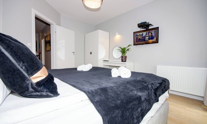 City Centre Apartamento | 2-bedrooms Apartment with the Air-con, balcony in the City Center