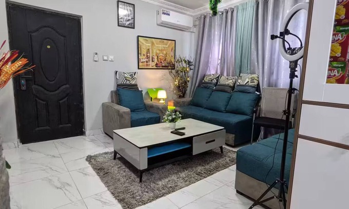 Santeo Apartamento | 2 Bedrooms and A Hall Accra