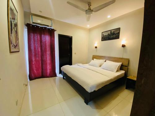 E-11 Sector Apartamento | 2 Bedrooms Standard Apartment Islamabad-HS Apartments