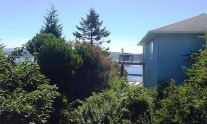 Newport Casa | 8 plazas 8-4 habitaciones, 3 baños, 2 cuadras de Bay Front !! 8 / 25-8 / 30 TODAVÍA disponible