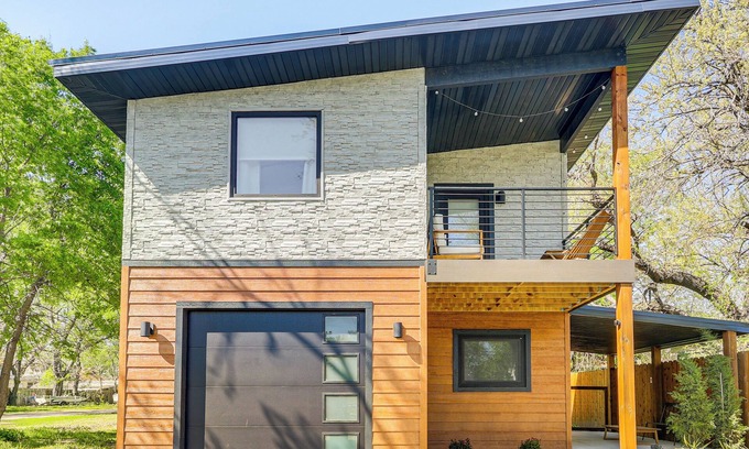 Wichita Casa | 2 Blocks to Delano District: Modern Tiny Home!