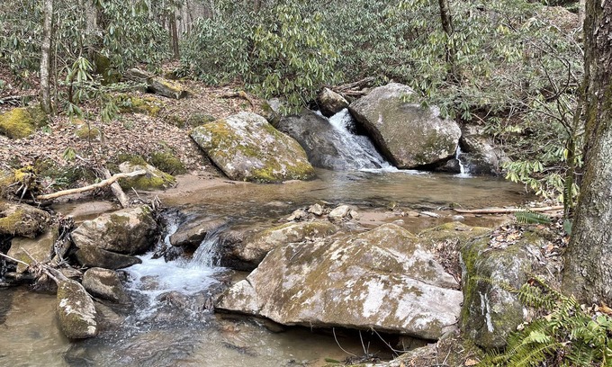 Purlear Casa | 2 BR 2 BA house on Buck Mountain with mountain views!