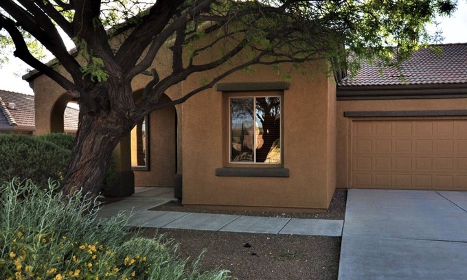 Canoa Ranch Casa | 2 BR 2 Bath in Canoa Ranch an age restricted, gated, golf course community.