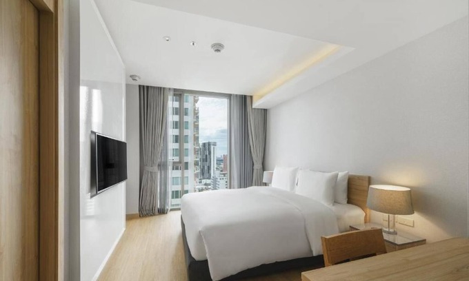 Bangkok Central Business District Condominio | 2 BR/ 85SQM/sukhumvit20/Monthly