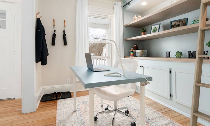 Harters Heights Casa | 2 BR at Foster St. - Dos Habitaciones Casa, Capacidad 6