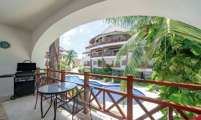 Gonzalo Guerrero Condominio | 2 BR Condo - Pool & Gym - Calm and Safe