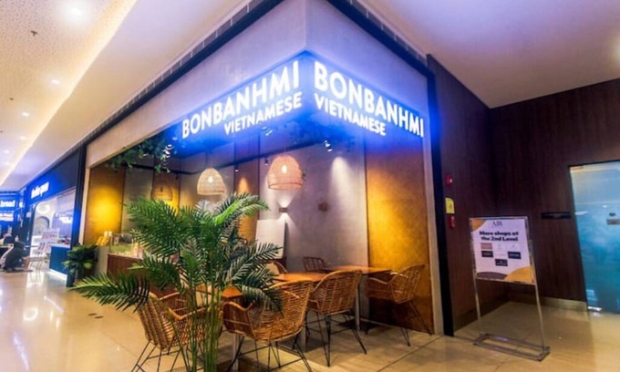 San Antonio Apartamento | 2 BR Vibe Central Urban Playground Makati Swim 300