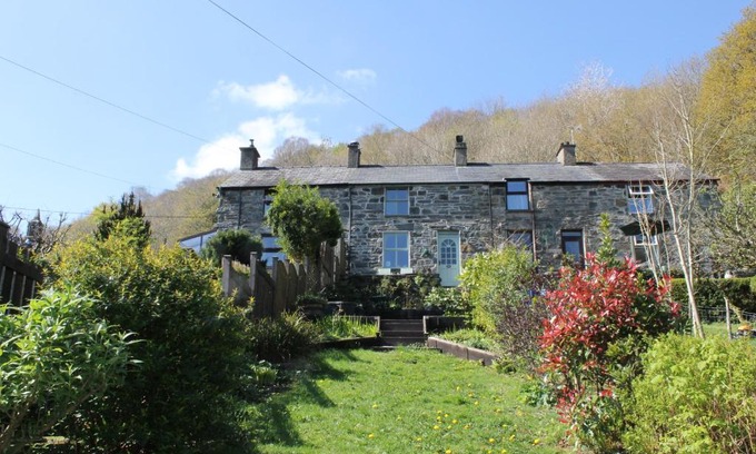 Prenteg Casa | 2 Bryn Eglwys