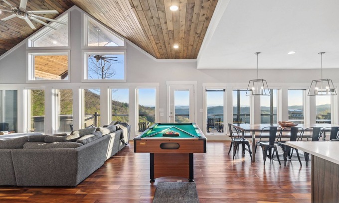 Wolf Laurel Casa | 2 Cabins & Views for Miles~ Hot Tubs~ Pool Table