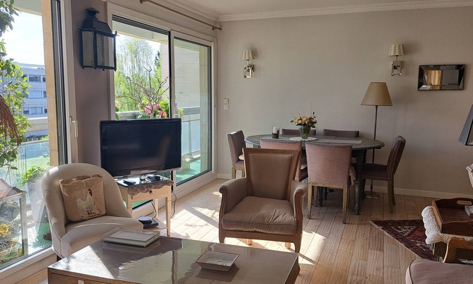 Bailly Apartamento | 2 Chambres er Salle de Bains Dans Appartement de Standing Proche JO Équitation
