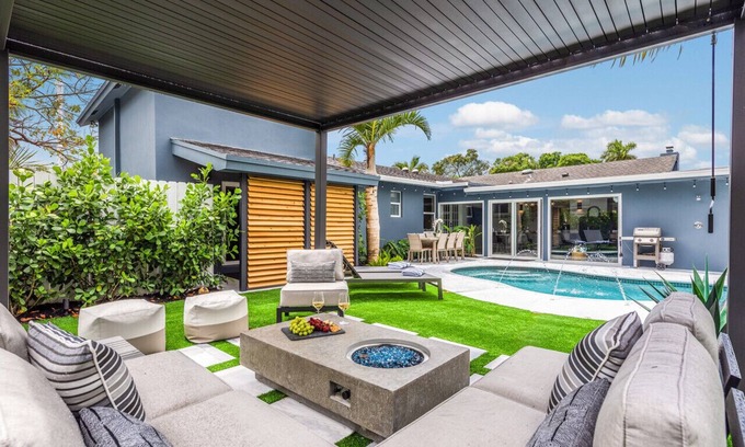 Tarpon River Casa | 2-Family Retreat: Pool, Gym, Near Beach & Las Olas