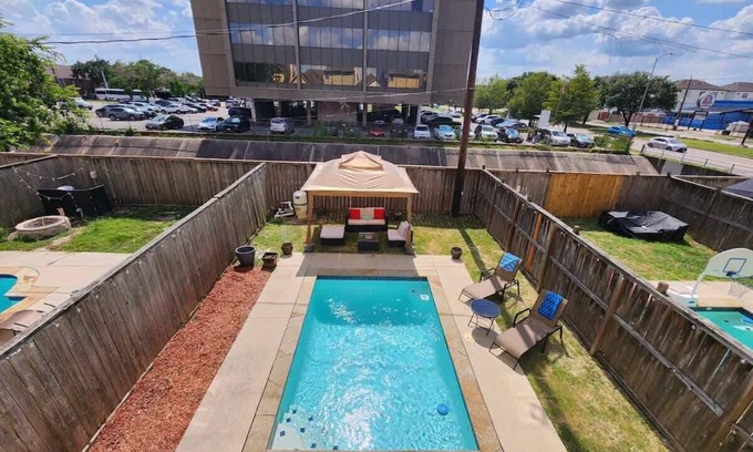 Houston Casa | 2 Homes for 1 | Galleria | Private Pool Retreat
