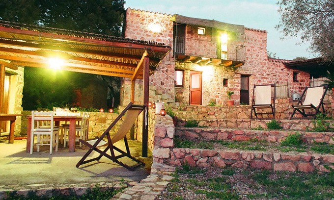 Baunei Casa | 2 km from the sea stone farmhouse immersed in the true Sardinian countryside - sleeps 8