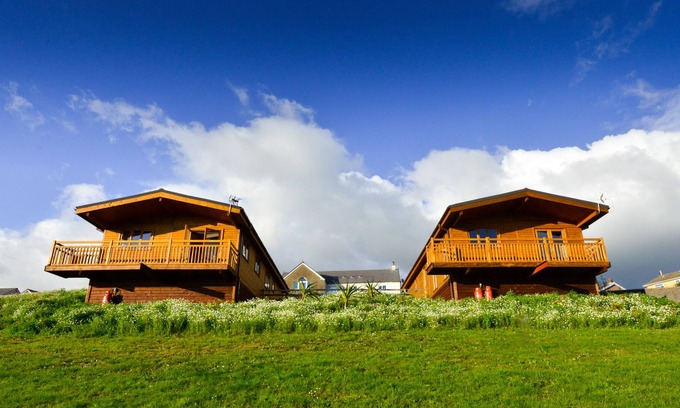 Bridgend Casa | 2 cabañas con vistas impresionantes, ubicación ideal cerca de Cardiff, Gales del Sur