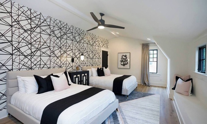 Hillsboro Village Casa | 2 Townhomes | Walk to Belmont!