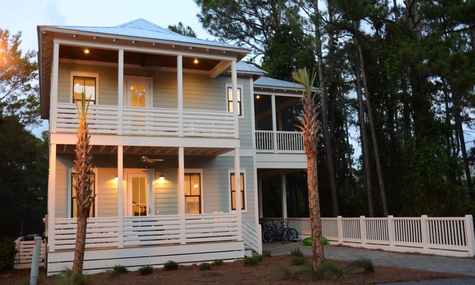 Lakeside at Blue Mountain Beach Casa | 30A Beach House 2 Master Suites Nueva casa personalizada cerca de la playa ¡Comentarios de 5 estrellas!