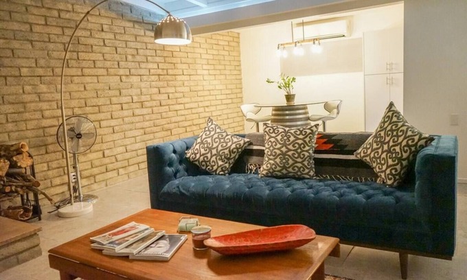 Indio Casa | ¡Nuevo! CV Crash Pad B: 2 camas King acogedoras, Wifi, cocina completa y lavadora / secadora.