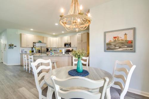 Ocean View Casa | 2 Mi to Beach Ocean View Oasis with Resort Access!