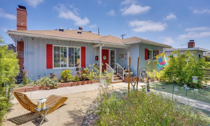Harbor Casa | 2 Mi to Cal State Long Beach: Bungalow w/ Hot Tub!