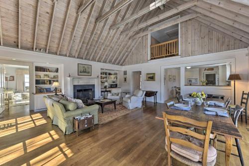 Ipswich Casa | 2 Mi to Crane Beach Waterfront Ipswich Escape!