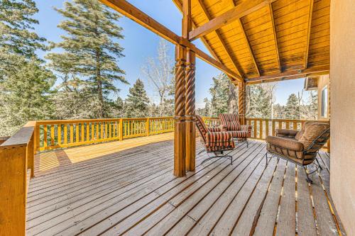 Bear Park Casa | 2 Mi to Dtwn Cloudcroft Home with Furnished Deck