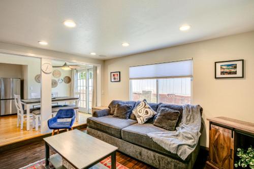 Belmont Heights Casa | 2 Mi to Ocean Long Beach Home with Gas Grill!