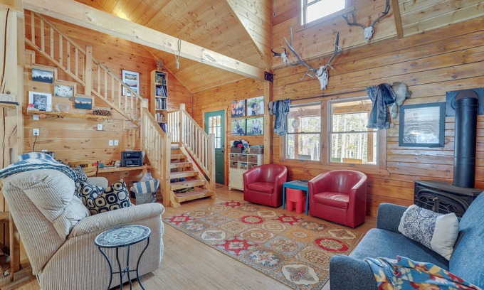 Casper Mountain Cabina | 2 Mi to Skiing: Casper Cabin w/ Mtn Views!