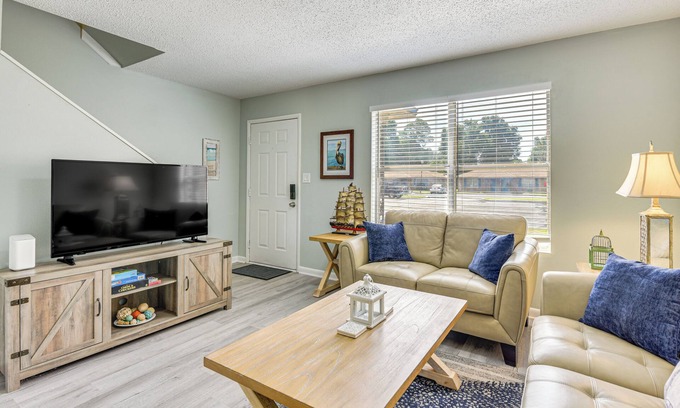 Niceville Casa | 2 Mi to State Park: Dog-Friendly Niceville Home