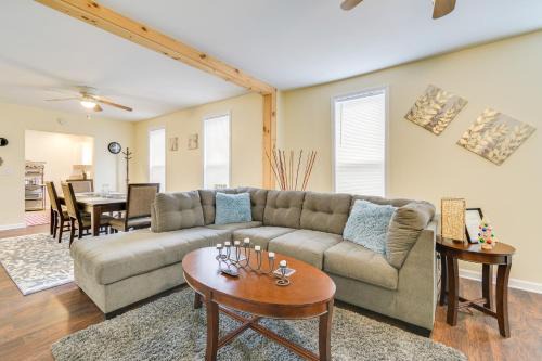 Westside Apartamento | 2 Mi to Syracuse University Apt with Fire Pit