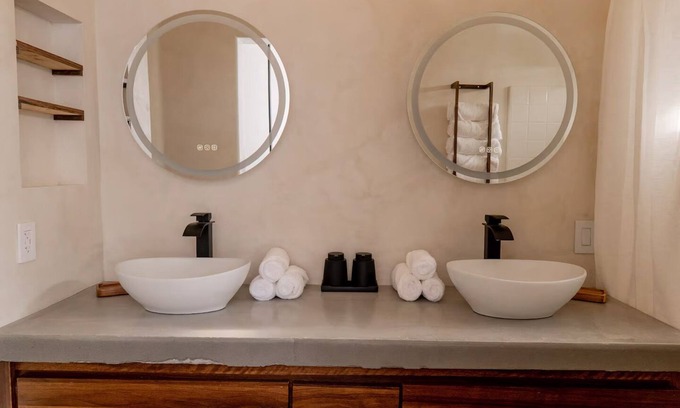 Moreno Valley Apartamento | 2 min From Hospitals & Lake - A Modern Bali Studio