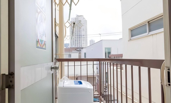 Toshima Apartamento | 2 - min to Yomachi. Cost - eff fam rm, 3 - pax. Conv, good eats & shops. Rm 301.