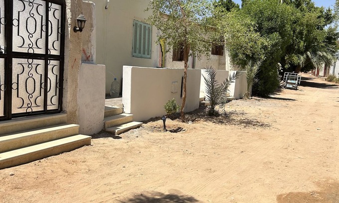 Dahab Apartamento | 2 min walk to the Sea / shared garden with sky view ,Wi-Fi , pet friendly