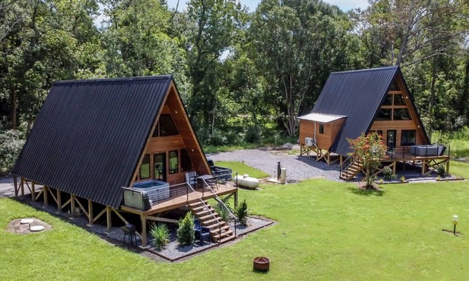 New Iberia Cabina | 2 New A-Frames by Rip Van Winkle w/ Hot Tub