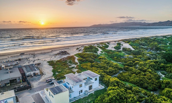 Oceano Casa | 2 Oceanfront Homes w/ Rooftop Deck, Views & Steps to the Sand