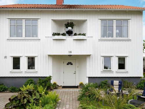 Lysekil Casa | 2 person holiday home in LYSEKIL