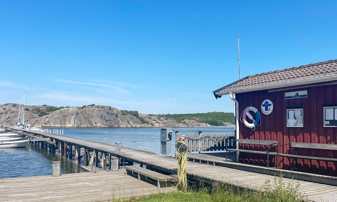Ellos Casa | 2 person holiday home in ELLÖS