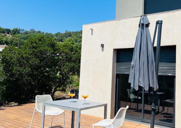 Les Adrets-de-l'Esterel Apartamento | Appartement Mer & Montagne