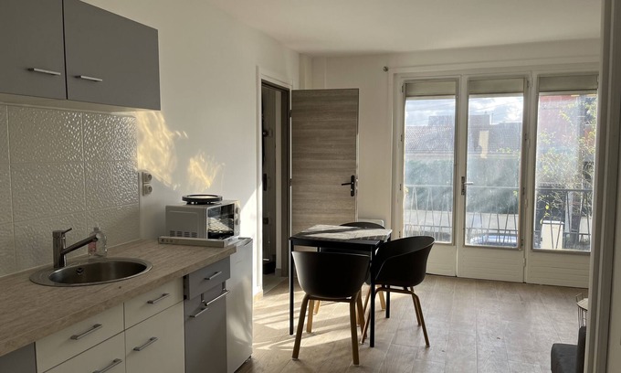 Dugny Apartamento | 2 Pièces Tout Confort Proche Aéroport Charles de Gaulle Le Bourget Villepinte