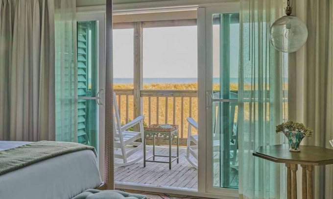 Duck Apartamento | 2 Queens | Ocean View Beach + Award-Winning Spa