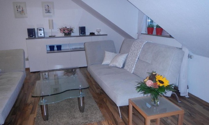 Troisdorf-Friedrich-Wilhelms-Hutte Apartamento | 2-Raum Apartment in guter Lage für Köln-Bonn-Siegbug