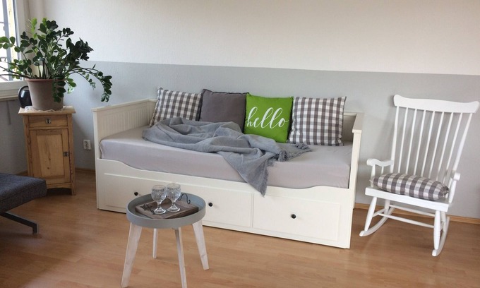 Mitte Apartamento | Apartamento urbano de 2 habitaciones en el parque, céntrico pero tranquilo y en el campo