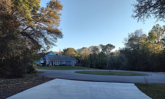 Fernandina Beach Apartamento | 2 Room suite & huge deck with sunset views. Just 7 Minutes walk to Seaside Park