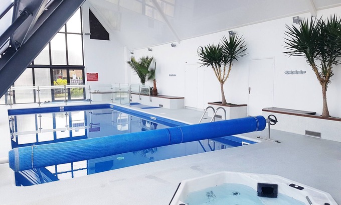 Deauville Apartamento | 2 habitaciones 4 pers balcón Piscina cubierta climatizada / Sauna (centro de Deauville)