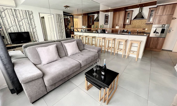 Cannes City Centre Apartamento | encantador 2 habitaciones esquina rue d Antibes