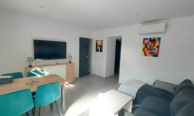 Bedarieux Apartamento | 2-room air-conditioned ground-floor apartment with terrace and private parking lot